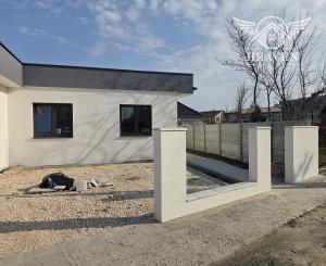 Výhodná ponuka!!!Na predaj jedna časť dvojdomu v Kolárove