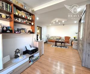 Ponúkame na predaj štýlový dom s veľkým pozemkom a garážou