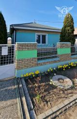 Ponúkame na predaj rod.dom s veľkým pozemkom v Ímeli