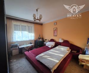 Ponúkame na predaj rodinný dom v Komárne