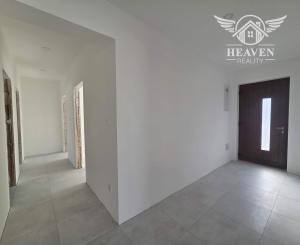 Z poverenia majiteľa ponúkame  4-izbový dom vo Vlčanoch