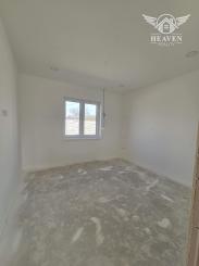 Z poverenia majiteľa ponúkame  4-izbový dom vo Vlčanoch