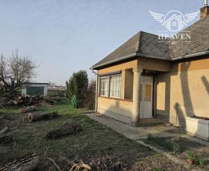 Ponúkame na predaj dom vo Veľkých Kosihách