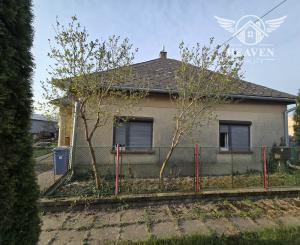 Ponúkame na predaj dom vo Veľkých Kosihách