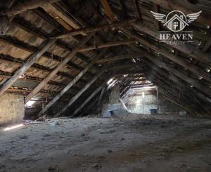 Ponúkame na predaj chatu na Malom Ostrove