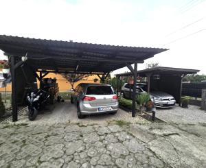 Ponúkame na predaj rod.dom v Kolárove