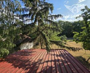 Ponúkame na predaj vínny domček s vinicou v Bátorových Kosihách