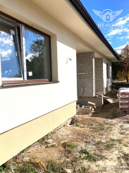 Moderný rodinný dom s veľkorysým pozemkom vo Veľkých Ludinciach