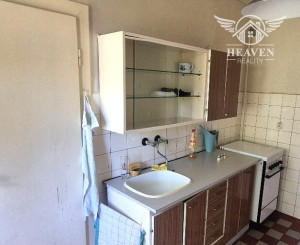 Na predaj 3‑izbový byt na Alžbetinom ostrove v pôvodnom stave