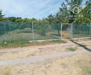 NA PREDAJ 3,5-ÁROVÝ POZEMOK V KOMÁRNE – TEHEĽŇA (NOVOZÁMOCKÁ CESTA)!