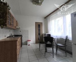 🏡 VEĽKÝ 3-IZBOVÝ BYT NA NÁBREŽNEJ ULICI V NOVÝCH ZÁMKOCH