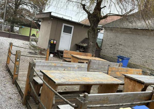 Exkluzívne ponúkame na predaj pohostinstvo v obci Kameničná