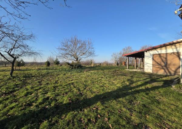 Na predaj dom na samote pri Veľkom Ostrove