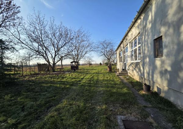 Na predaj dom na samote pri Veľkom Ostrove