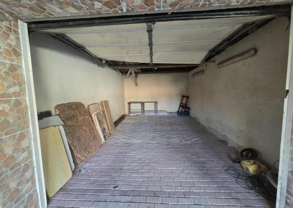 Ponúkame na predaj  rodinný dom v meste Kolárovo