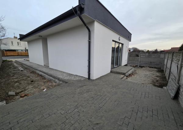 Ponúkame na predaj jednu časť dvojdomu - novostavbu v pokojnej lokalite mesta Kolárova