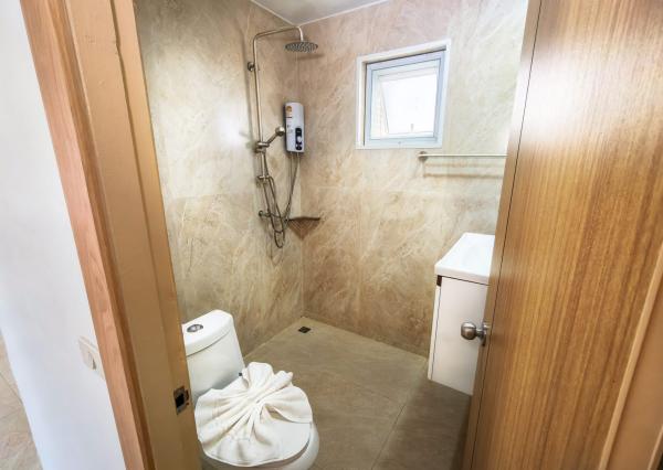 Z poverenia majiteľa ponúkame na predaj Villu Sawan v Thajsku