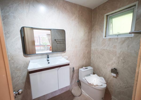 Z poverenia majiteľa ponúkame na predaj Villu Sawan v Thajsku