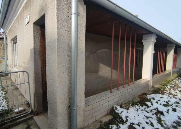 Z poverenia majiteľa ponúkame na predaj dom v Kolárove