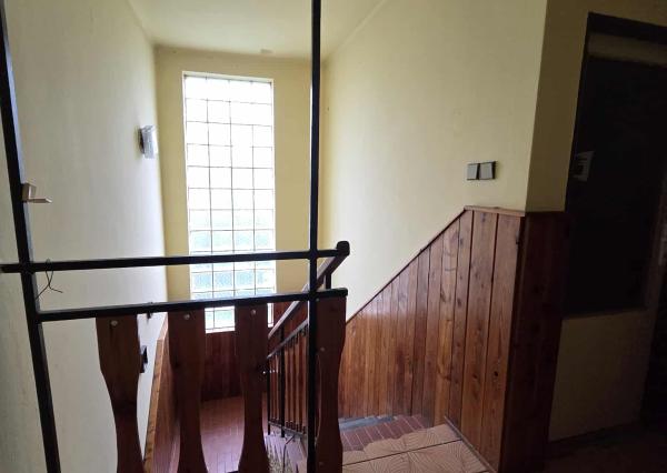 Exkluzívne ponúkame na predaj poschodový rodinný dom v tichej lokalite mesta Kolárovo.