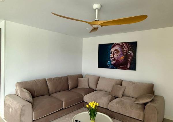 Ponúkame na predaj vilu v krásnom prostredí Thajska.