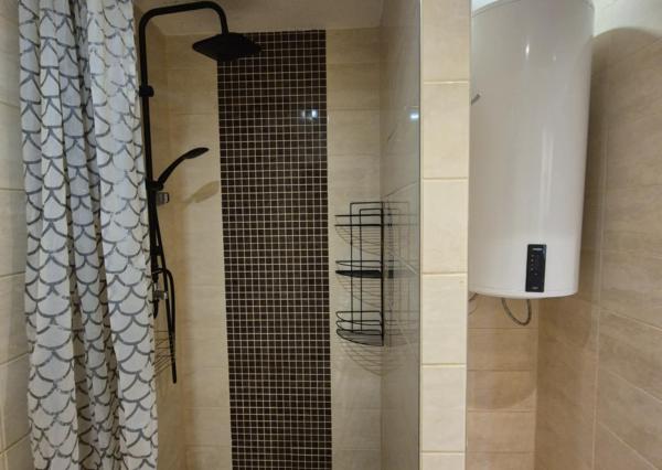 Ponúkame priestranný 3‑izbový byt po rekonštrukcii v tichej lokalite KN