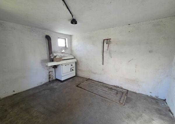 Ponúkame na predaj rodinný dom v Iži