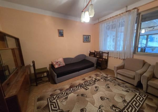 Ponúkame na predaj rodinný dom v Iži