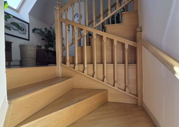 Ponúkame na predaj poschodový dom v Chotíne