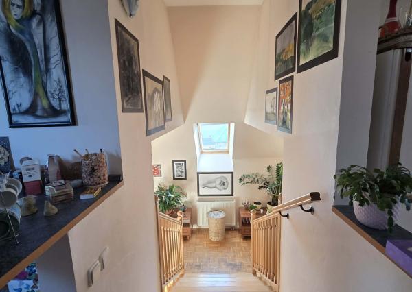 Ponúkame na predaj poschodový dom v Chotíne