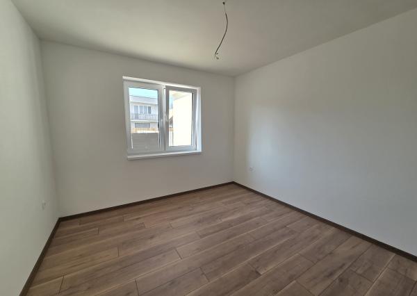 Výhodná ponuka!!!Na predaj jedna časť dvojdomu v Kolárove