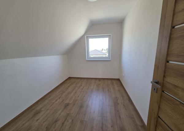 Ponúkame na predaj novostavbu v Kolárove