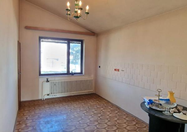 Ponúkame na predaj rod.dom v Nesvadoch