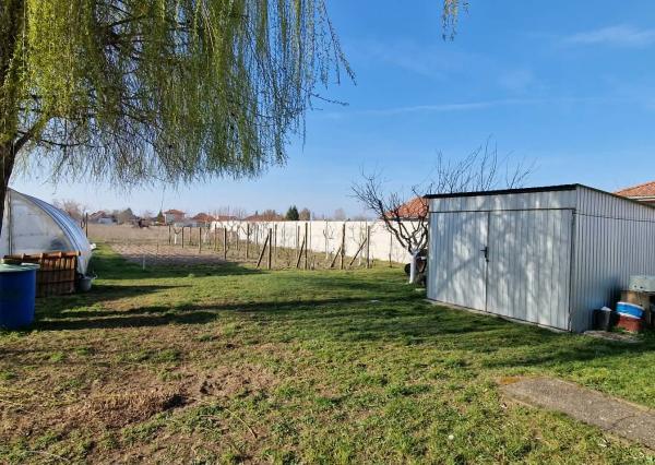 Ponúkame na predaj rod.dom s veľkým pozemkom v Ímeli