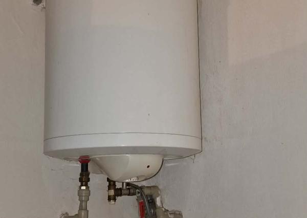 Ponúkame na predaj rod.dom s veľkým pozemkom v Ímeli