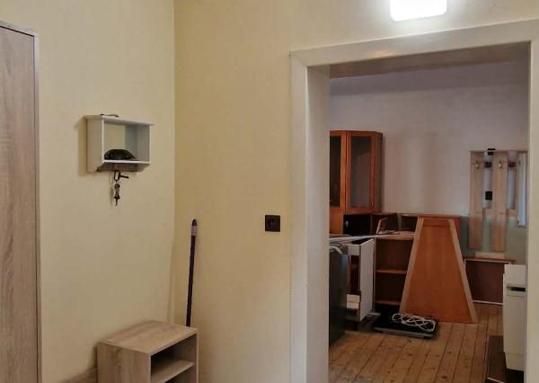 Ponúkame na predaj rod.dom s veľkým pozemkom v Ímeli