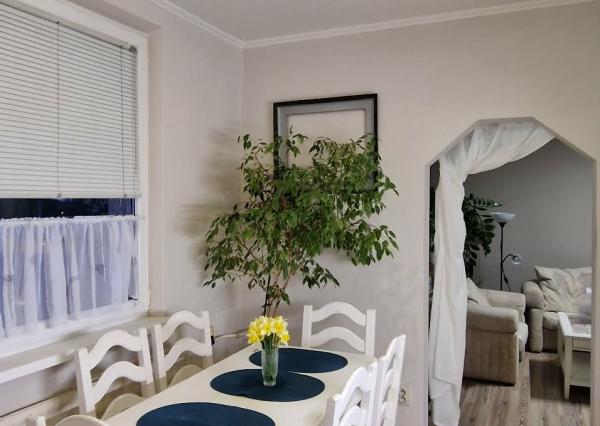 Ponúkame na predaj 3 izbový byt v Komárne