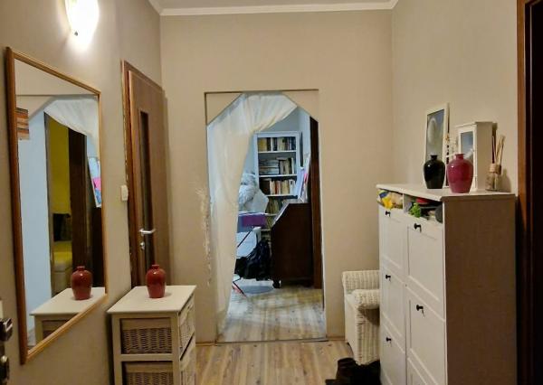 Ponúkame na predaj 3 izbový byt v Komárne