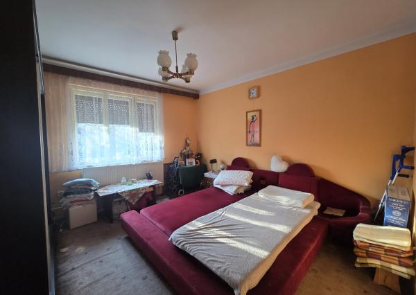 Ponúkame na predaj rodinný dom v Komárne