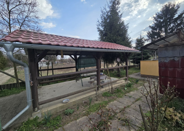 Ponúkame na predaj záhradu pri Nesvadoch