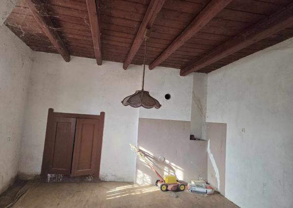 Ponúkame na predaj chatu na Malom Ostrove