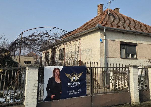 Ponúkame na predaj rodinný dom v obci Kameničná