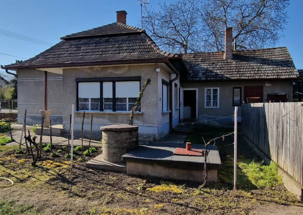 Ponúkame na predaj rod. dom v  Bátorových Kosihách