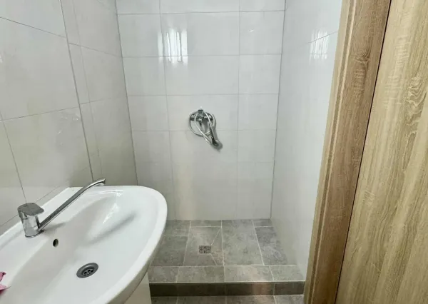 Ponúkame na predaj rod.dom v Kolárove