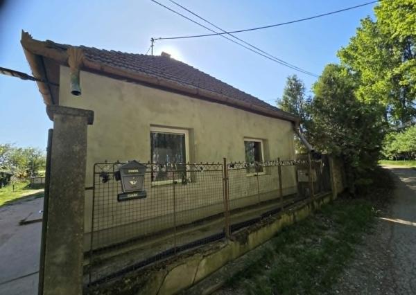 Ponúkame na predaj rod. dom vo Veľkej Gúte pri Kolárove
