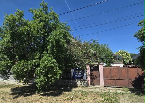 Ponúkame na predaj rod.dom v Kolárove
