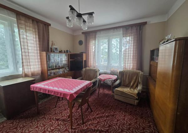 Ponúkame na predaj rodinný dom v tichej ulici v Kolárove