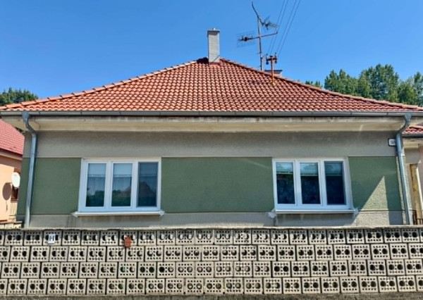 Tichá lokalita, príroda, dobrá dostupnosť do mesta