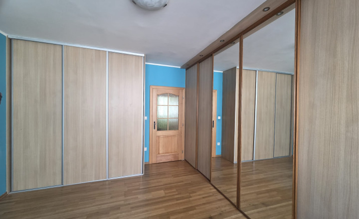 Ponúkame priestranný 3-izbový byt s balkónom v Kolárove - fotografia 10