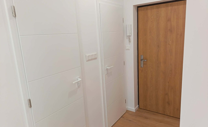 Nadštandardný veľkometrážny byt s garážou - Komárno - fotografia 3